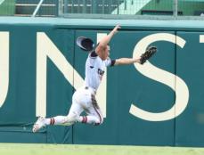 【甲子園】木更津総合・山口　「楽しんで」生まれたダイビングキャッチ