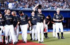 ロッテ　7試合残し今季オリックス戦の勝ち越し決定　6度目挑戦で初の貯金12も吉井監督「気にしてない」