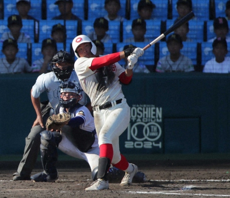 【甲子園】智弁和歌山4番・花田　木製バットで起死回生の同点弾！豪快一発にアルプスも大興奮