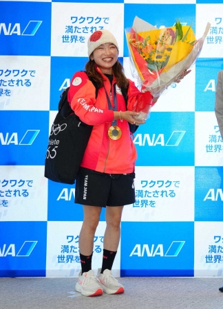 ブレイキン初代女王AMIらパリ五輪日本選手団が帰国　近代五種で日本勢初メダルの佐藤大宗「最高です！」