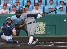 【甲子園】花巻東の怪物1年生・古城　背番「17」先輩の麟太郎の前で2安打も散る「申し訳ない気持ち」