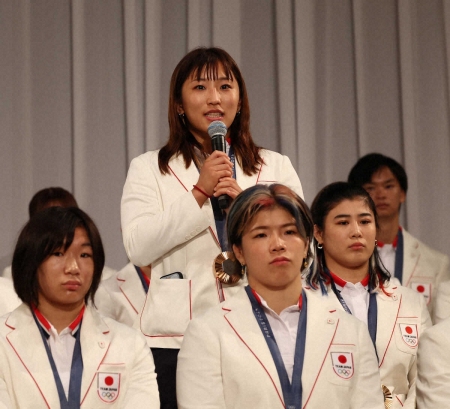 【レスリング】須崎優衣「4年後、8年後みなさんと金メダルを獲って…」　有観客での五輪にも言及