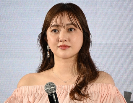 菊地亜美「私はよっぽどの事がない限り一生レプロ」18年間所属の事務所マネジャーとの集合写真を公開