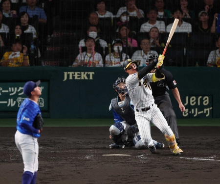 3位阪神は「勝負の7連戦」初戦を快勝　森下が攻守で躍動し2位広島と0・5差