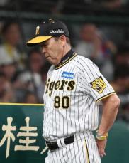 阪神・岡田監督　ゲラの決勝被弾に「初球やろ?　ボールから入ったらええやんか」