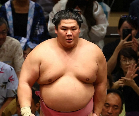 人気業師の宇良が今場所も“寝屋川対決”を制す　豪ノ山には5戦全勝