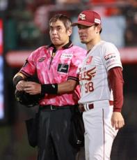 楽天・今江監督　3位浮上　CS進出争うロッテに完勝「うちらしい攻撃」2桁勝利の藤井に「彼らしい」