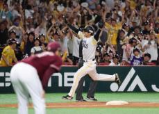 ソフトバンク　4年ぶり優勝に王手!代打・サヨナラ打の柳町「落ちた瞬間は覚えてません」「頭が真っ白」