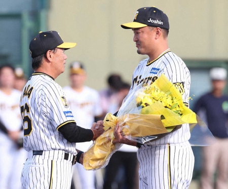 今季限りで引退の阪神・秋山に和田2軍監督「全てを駆使して、1人の打者を抑えていく姿勢は後輩も勉強に」