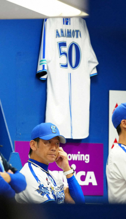 DeNA　18安打12失点の衝撃大敗で優勝の可能性が完全消滅　三浦監督「序盤の失点大きかった」