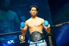 【PANCRASE347】ライト級チャンピオンシップで王者・雑賀と久米が2年9カ月ぶりの再戦