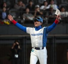 日本ハム2位確定！　新庄政権最高順位でCSファーストSは本拠開催　楽天がオリックスに敗れ決定