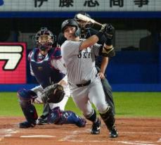 巨人・浅野　猛アピールの適時打　優勝決定後の一戦は「僕とかからしたらありがたい試合」