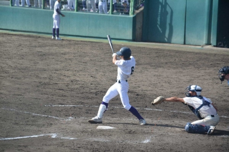 天理がライバルの智弁学園を破って決勝進出　来秋ドラフト候補の赤埴幸輝が2安打で貢献