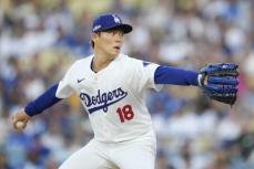 山本由伸は初回まさかの3失点　捕逸、暴投のバッテリーミスに加えマチャドに2ラン被弾　本拠ファン呆然