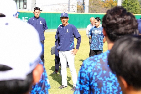 西武　最下位から巻き返しへ秋季練習開始　西口新監督が訓示　秋季キャンプは「打つ量を増やす」