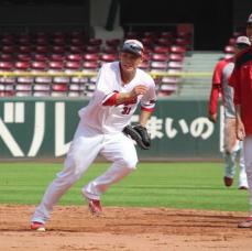 広島・坂倉　昨秋に続く国際大会“連覇”へ闘志「迷いを取り除き、頂点を」　11月開催プレミア12出場