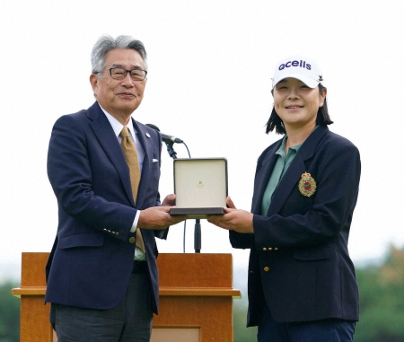 今季初の30代女王イ・ミニョン「30代の選手たちに力をあげたかった」優勝パット「鳥肌が立った」