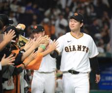 巨人・山崎伊織「何とか明日の試合をしたかった」7回途中零封で中4日の戸郷にバトン「勝ちましょう！」