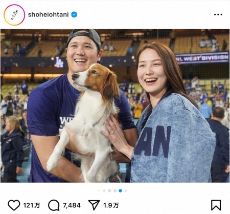 大谷翔平　リーグ優勝後の記念写真を公開　お決まり？の愛犬写真にファン歓喜「やっぱり最後はデコピン」