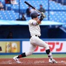 日大　ヤクルト・村上弟の慶太が代打で神宮初ヒット