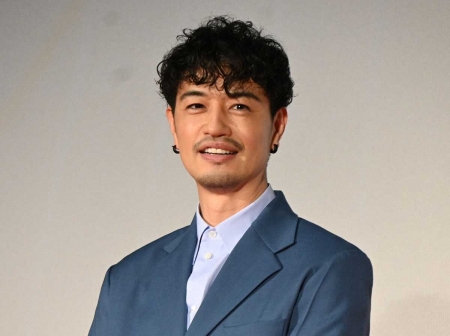 斎藤工　もらったDVDをダビングして配布　自ら人気芸人の広報役に「カオスっぷりを共有したいなと」