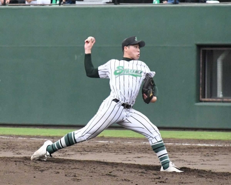 【高校野球】初出場のつくば秀英が初戦突破　春夏通じて初の甲子園に前進　エース羽富玲央が好救援