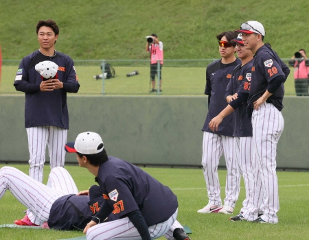 侍戦士・戸郷　大谷世界一に感激も痛恨「最後、見てないです」大勢、高橋宏とともにスマホ観戦