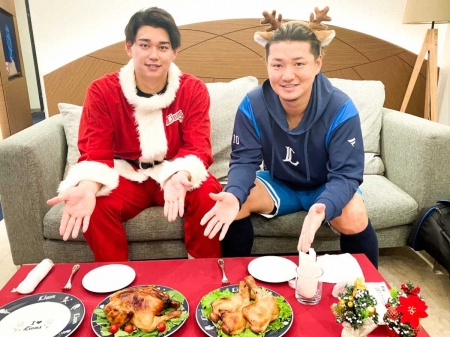 西武「ライオンズクリスマスチキン」の予約受付を開始　「味がとてもいい」「中まで味がしみ込んでいる」