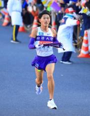 【全日本大学駅伝】駒大・篠原　7区で意地の区間賞　3位浮上で最終8区へ