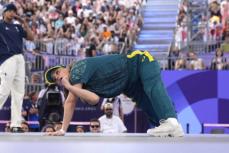 パリ五輪無得点でバッシング浴びたブレイキン選手が引退へ　街中でカメラに狙われ「パニックに」