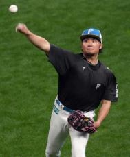 日本ハム・伊藤大海　新グラブで自分超えだ！ダル、大谷らに続く15勝の壁突破狙う