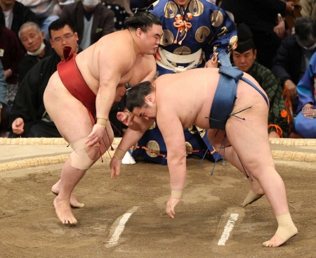 阿武剋が隆の勝に敗れ3敗に後退　2番連続で前に落ち「何か対策しないと」