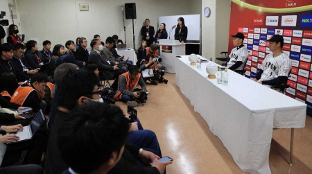 侍・森下翔太「世界一しか見ていない」若き4番がWBC優勝メンバーの同学年・戸郷ら刺激に闘志