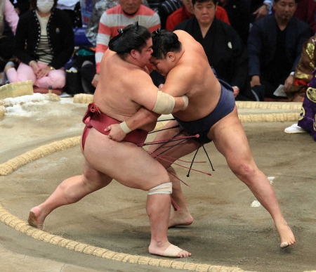 2大関が1敗キープ　豊昇龍「しっかり集中できた」大栄翔に貫録勝ち　琴桜は若元春に“逆転”