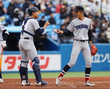 【明治神宮大会】横浜のスーパー1年生・織田翔希が明徳義塾を完封「堂々と投げきれた」