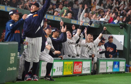 あっぱれ！小園祭り　侍JがWBC決勝以来の日米対決で9得点快勝　小園が2連発含む3安打7打点！