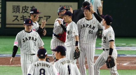 【プレミア12】侍・井端監督「シーズン2本…ここで2本、もっと打ってほしい」　小園の活躍に目を細める