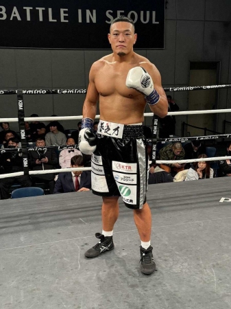 K―1出身・星龍之介　ボクシングデビュー戦で2回KO勝ち　来年のヘビー級T出場目指す武居由樹の後輩