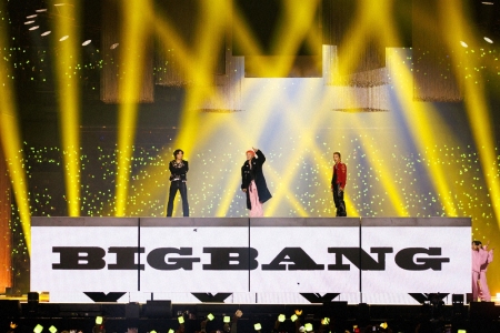 BIGBANGが再集結！G－DRAGONソロにSOL＆D-LITEサプライズ出演　伝説曲に会場熱狂