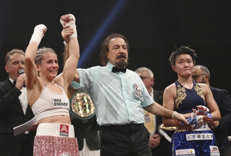 2団体統一女子世界王者・松田恵里　敵地でWBC王者に0―3判定負け　日本女子史上初の3団体統一ならず