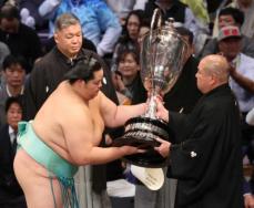 琴桜　悲願初V！　14勝以上での優勝、大関では2017年初場所・稀勢の里以来7年ぶり快挙