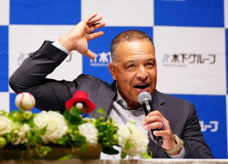 ドジャース・大谷　“凱旋”開幕は野手専念　ロバーツ監督が明言　来年3月に東京DでVSカブス