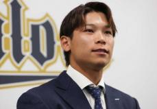 オリックス・中川悔し大トリ更改　“鉄人魂”で来季逆襲期す「多少のケガでも、来年は全部やりきる」