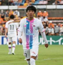 鳥栖・森谷賢太郎が今季限りで現役引退発表「幸せなサッカー選手生活でした！」8日磐田戦後セレモニー