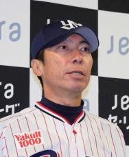 ヤクルト高津監督　引退した青木宣親さんに深く感謝「いまだに監督室に…」