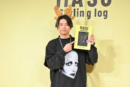 NEWS増田貴久「ついに僕も先生」　書籍2回の重版決定で加藤シゲアキに「自慢したい」