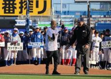 感染症悪化で右腕切断の佐野慈紀さん　学童軟式野球全国大会で始球式　左腕でピッカリ投法披露