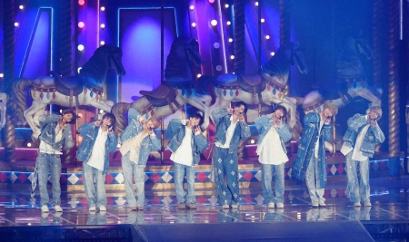 Hey！Say！JUMP　4大ドームツアー東京D公演初日　思い詰め込んだ「UMP」熱唱