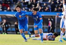 【高校サッカー】東北学院　42大会ぶりの白星　ミーティングで涙した選手も！士気高まった